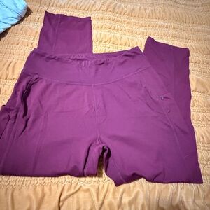 Jaanuu Burgundy SCRUB SET